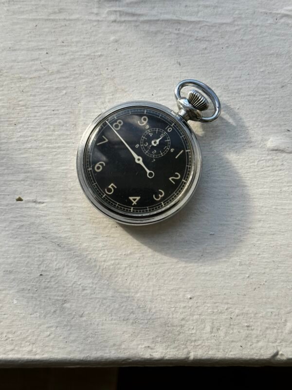 Waltham A-8 “Jitterbug” WW2 Military Stopwatch - Image 2