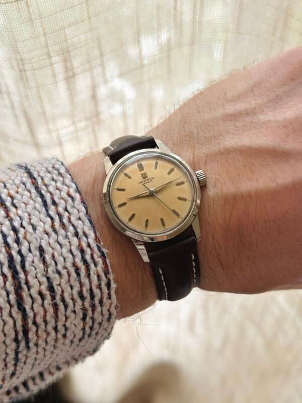 Universal Geneve Manual Wind Watch 1950s 32mm - Image 3