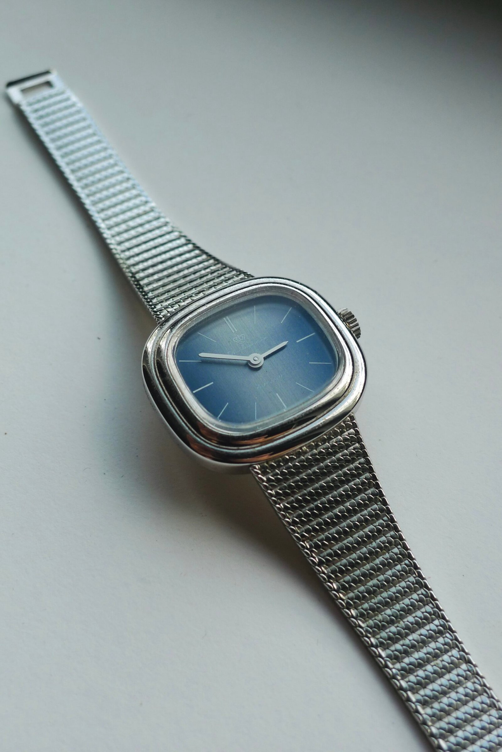 Vintage Jules Jurgensen Manual Winding Watch Blue Shades Dial - Image 2