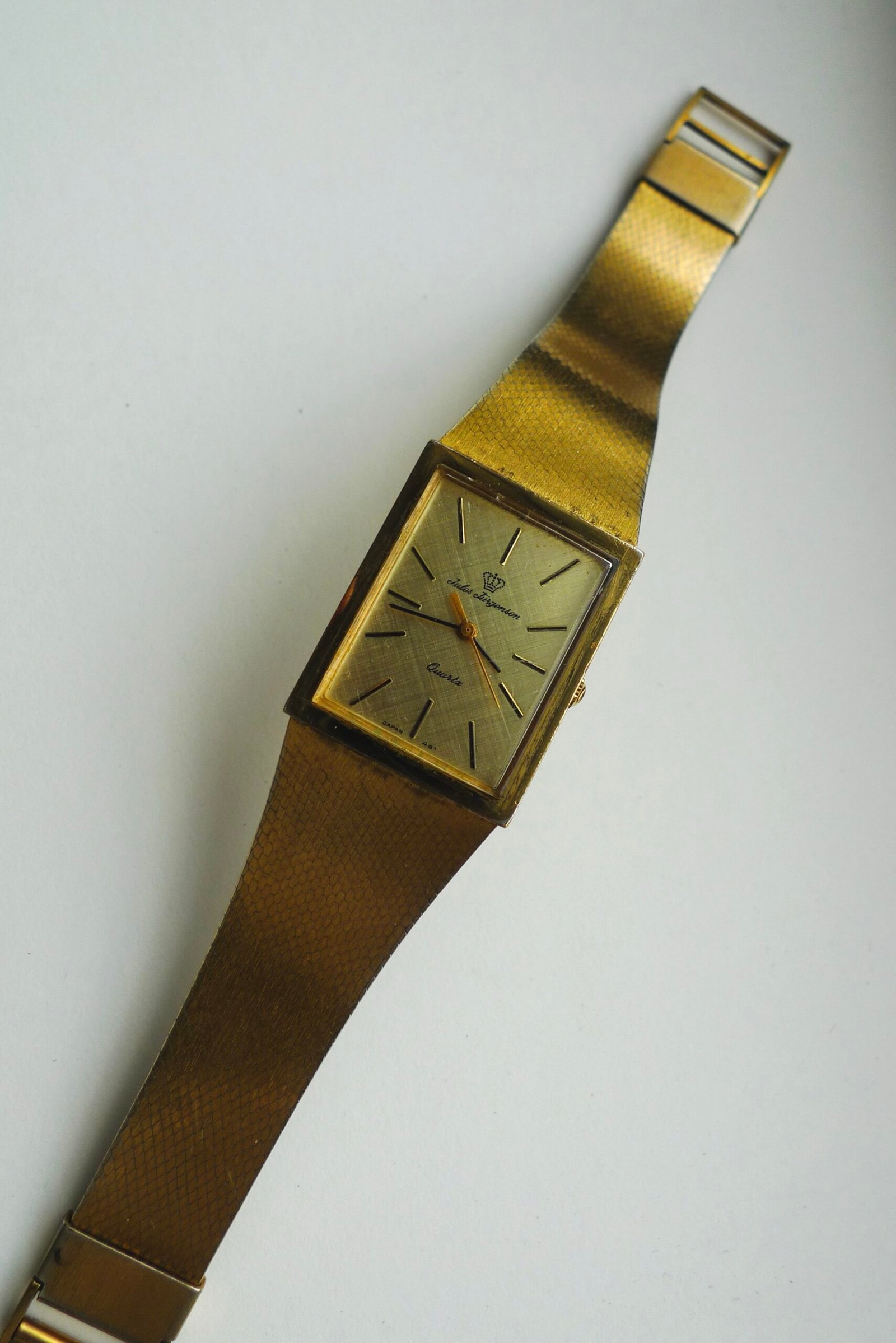 Vintage Jules Jurgensen Gold Tone Quartz Tank Watch - Image 4