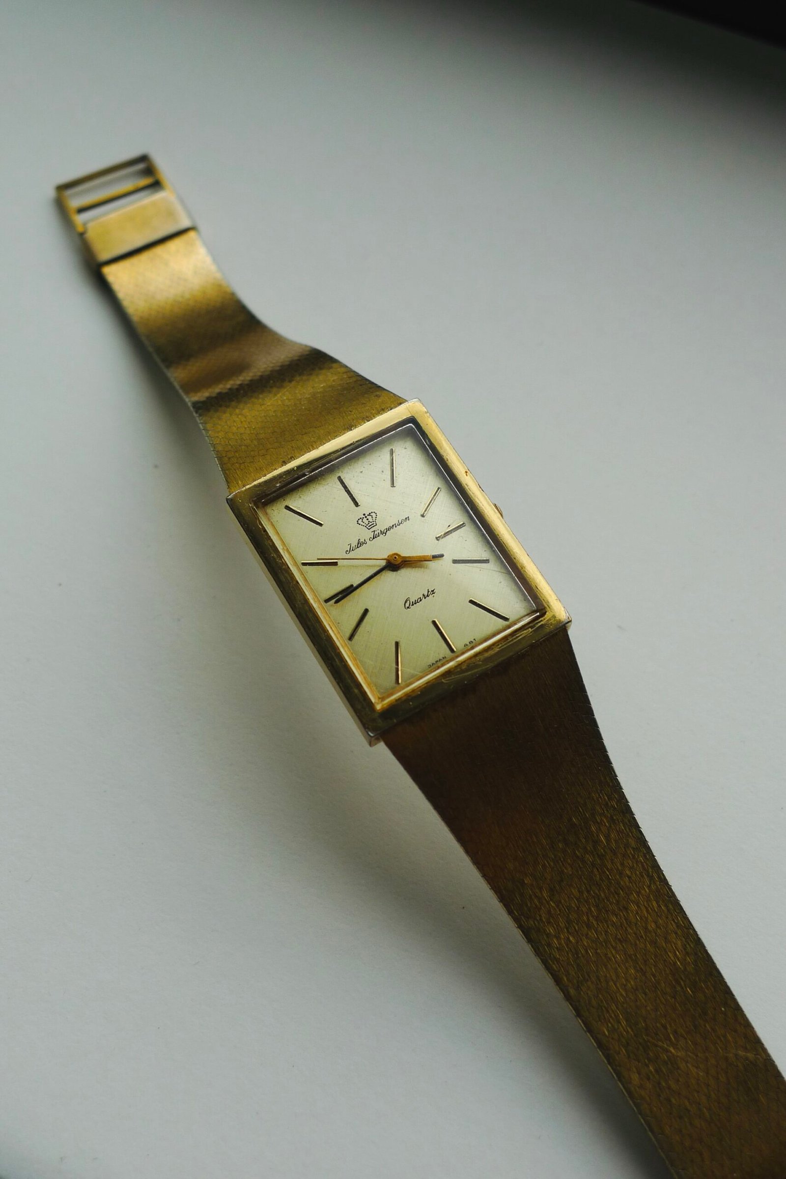 Vintage Jules Jurgensen Gold Tone Quartz Tank Watch - Image 3