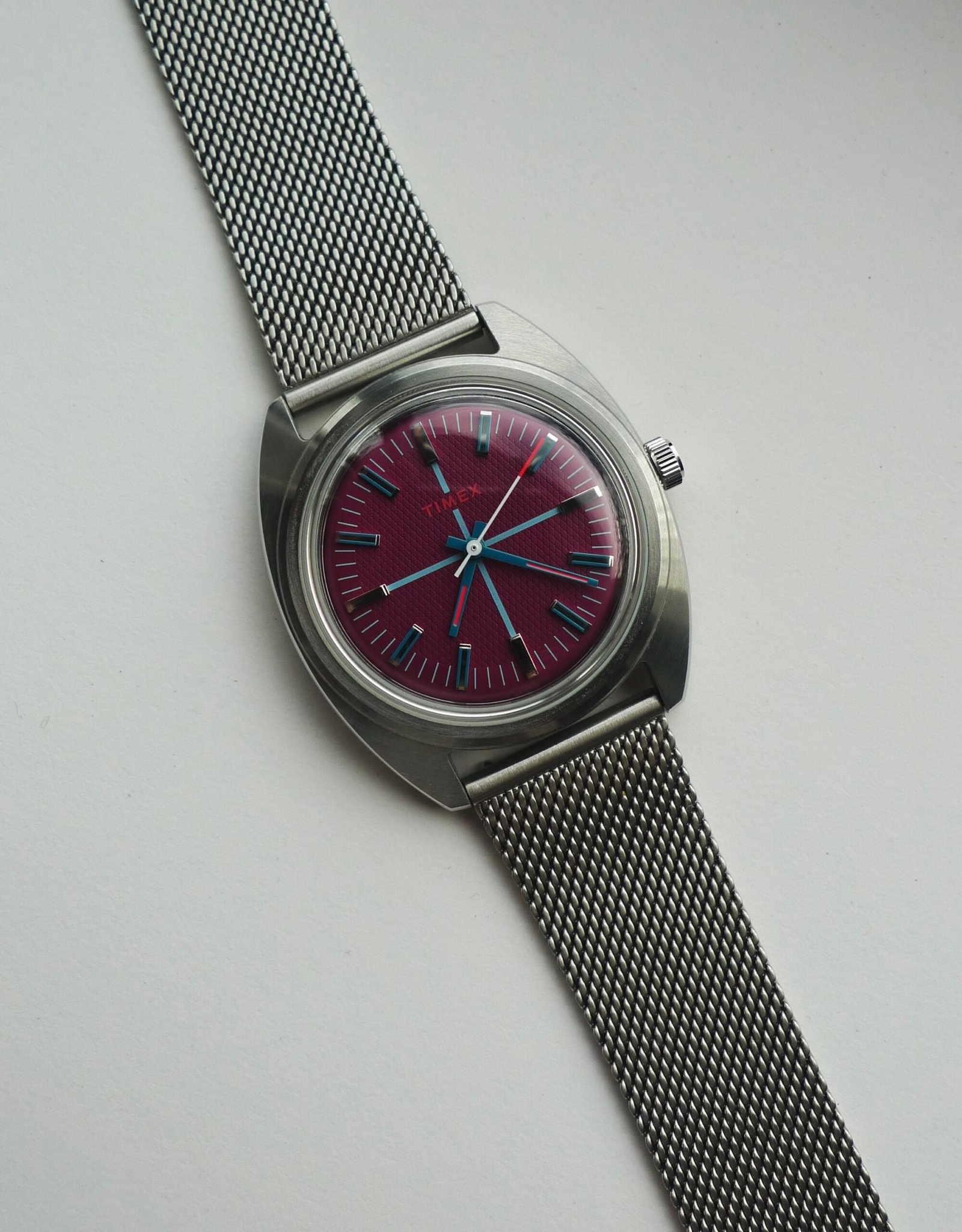 Timex and Worn & Wound WW75 V3 Limited Edition Full Set w/Extra Bracelet - Image 3