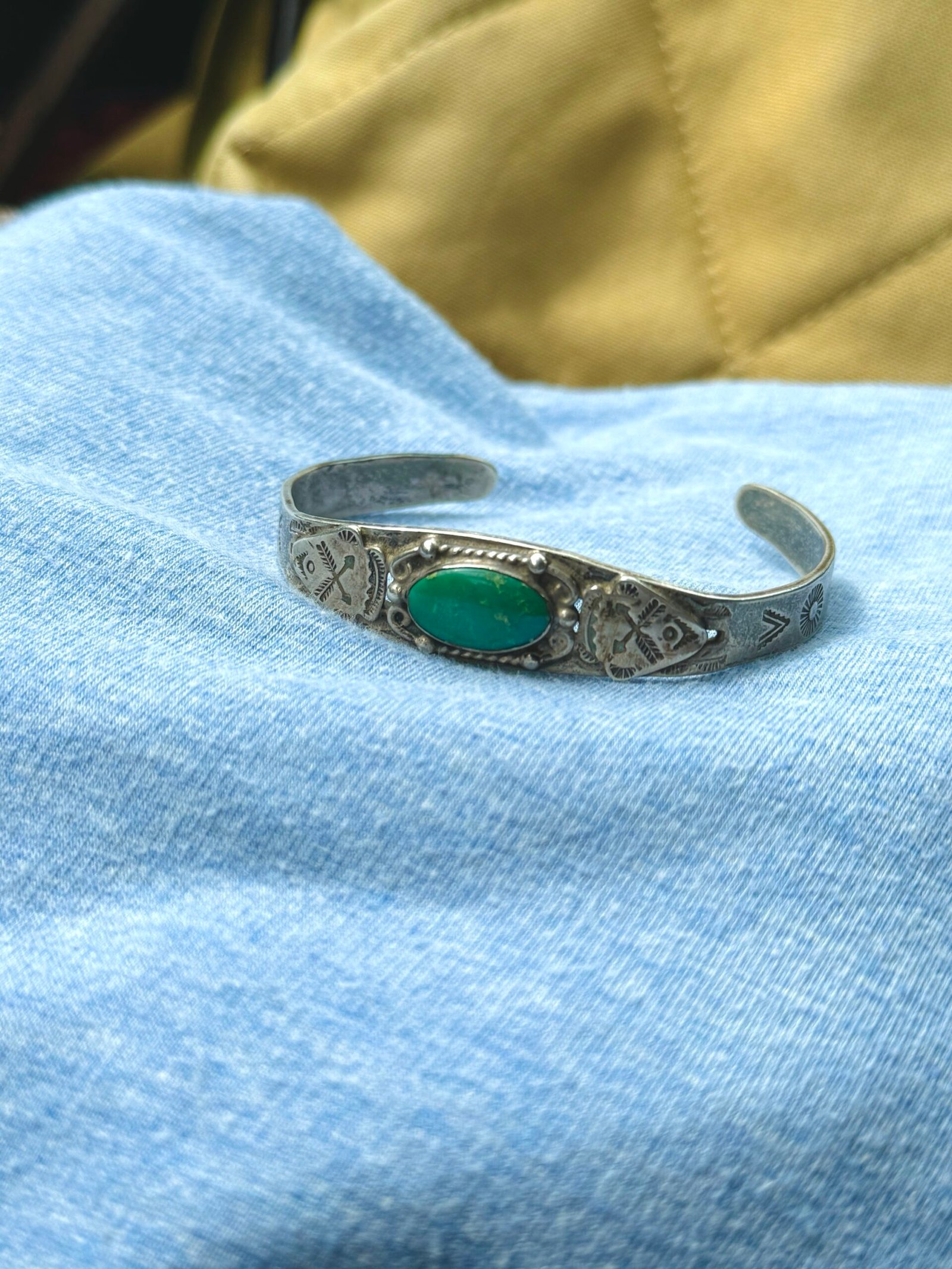 Sterling Silver Turquoise Cuff Bracelet Vintage Fred Harvey Era - Image 4