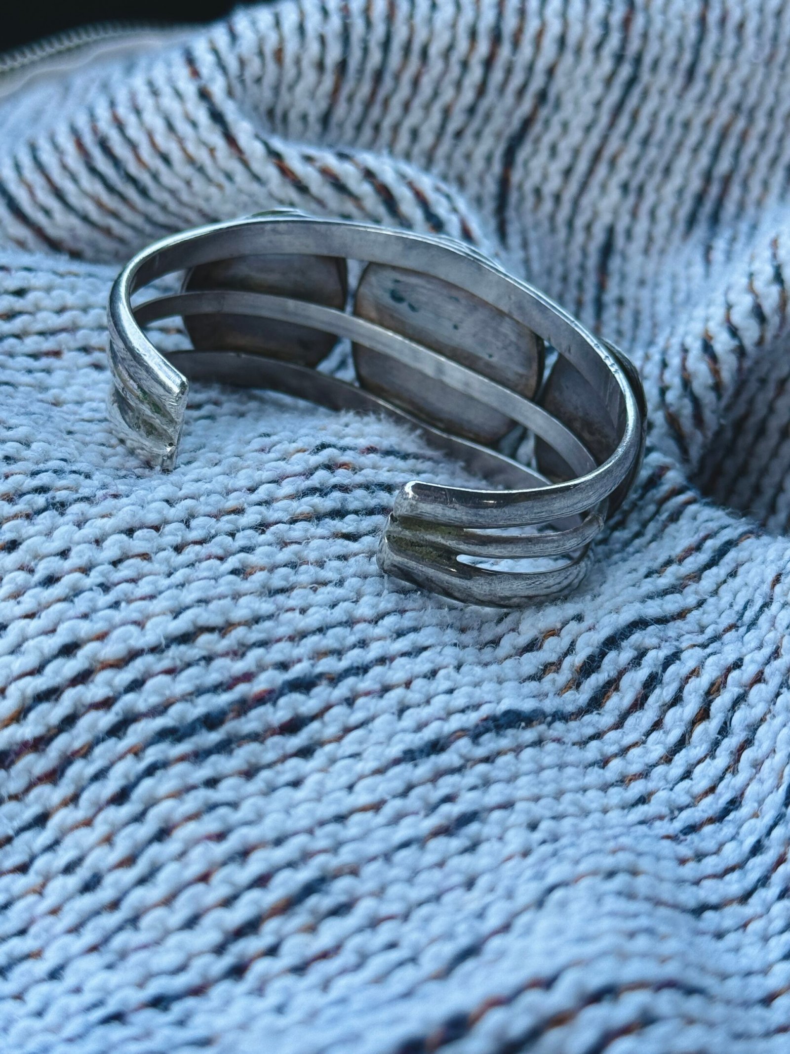 Sterling Silver Three Turquoise Cuff Bracelet Vintage Fred Harvey Era - Image 7