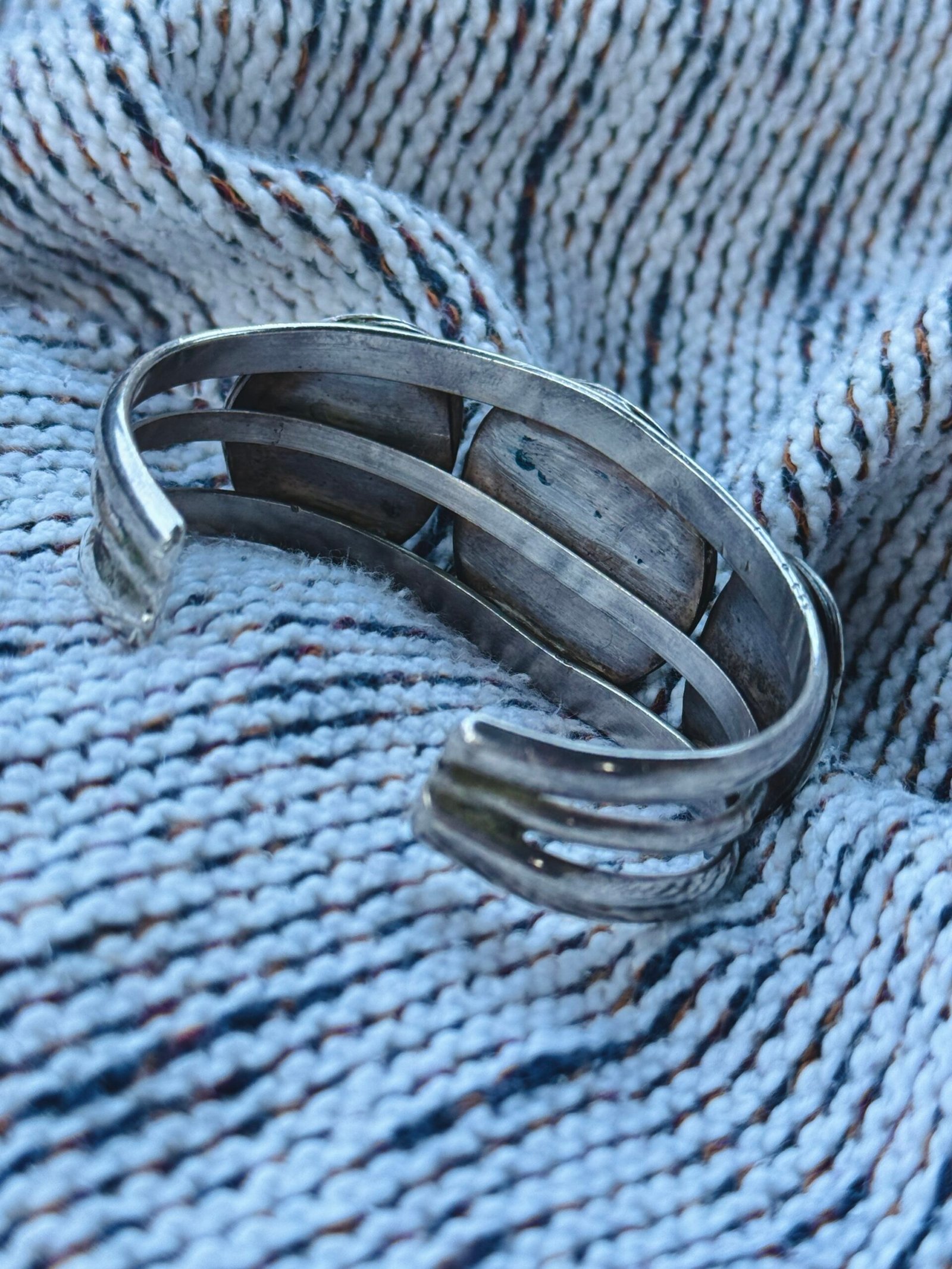 Sterling Silver Three Turquoise Cuff Bracelet Vintage Fred Harvey Era - Image 10