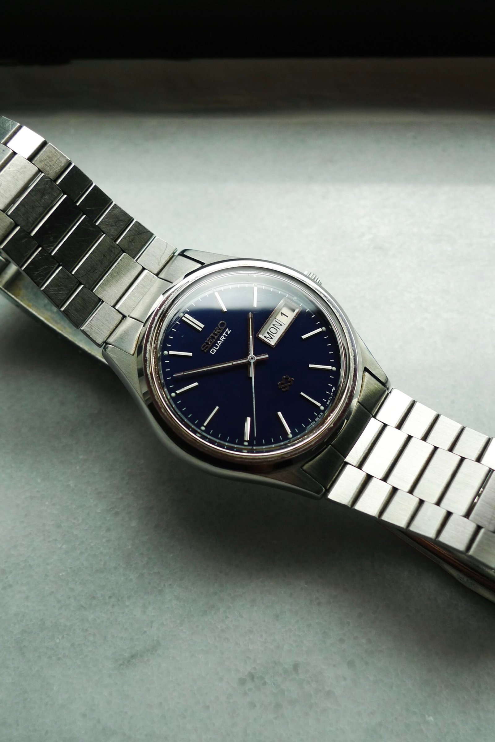 Seiko SQ Quartz Day/Date Blue Dial 1994 - Image 3