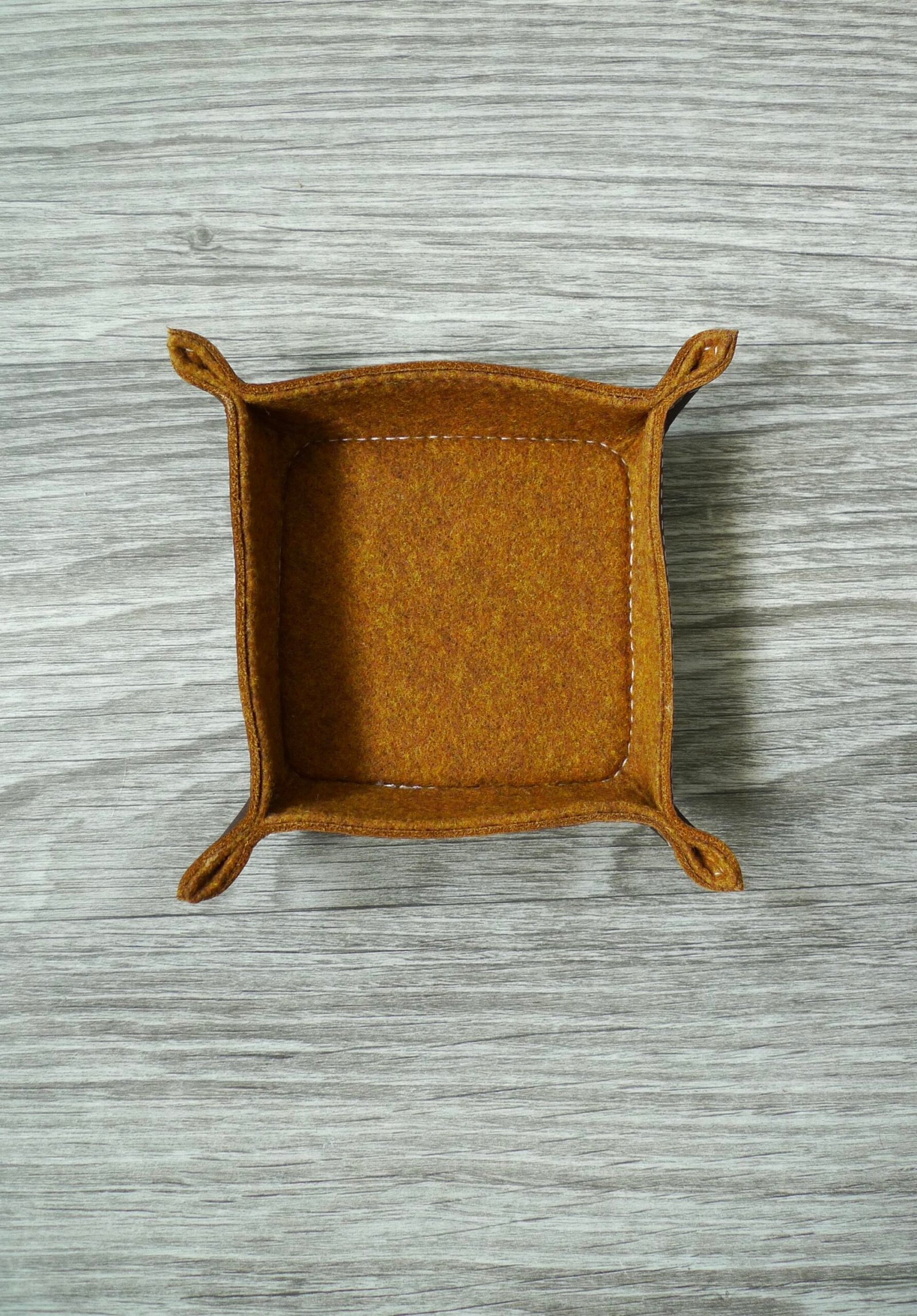 Handmade Leather Valet Tray 4x4 - Image 4