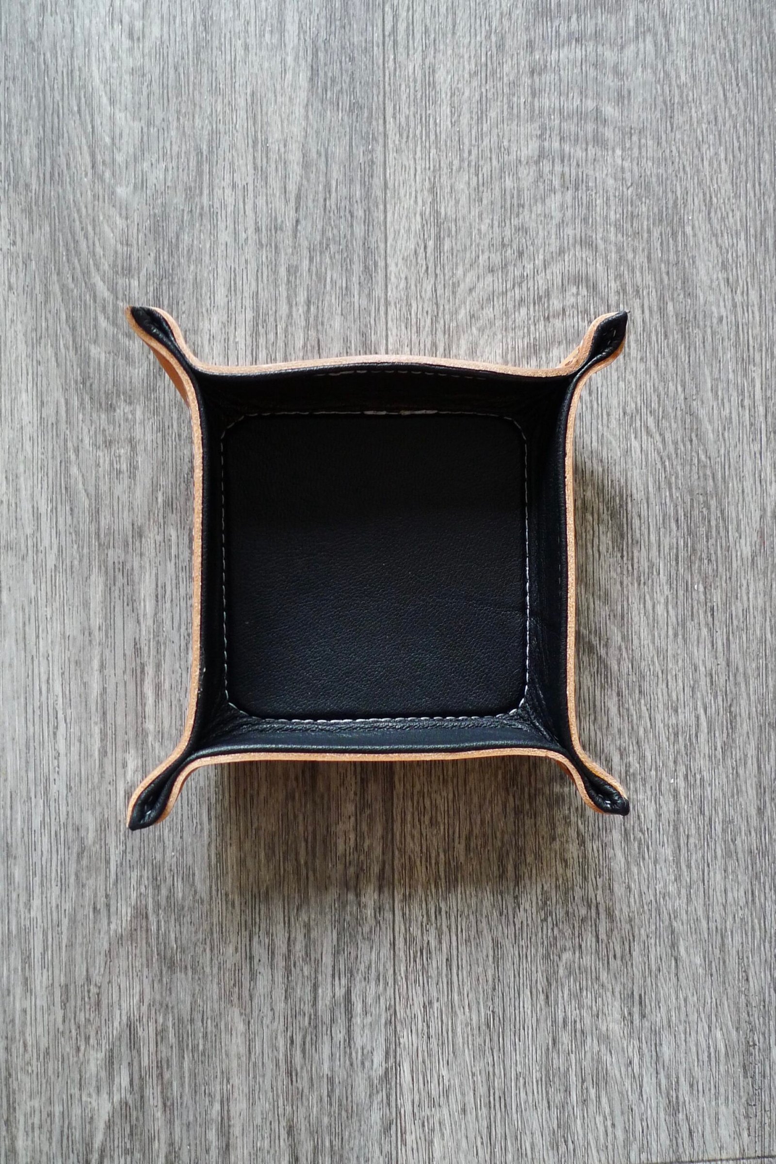 Handmade Leather Valet Tray 4x4 - Image 3