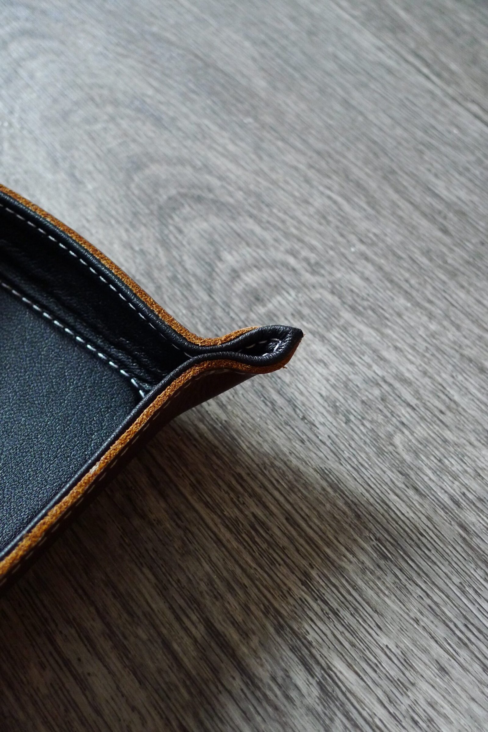 Handmade Leather Valet Tray 4x4 - Image 6