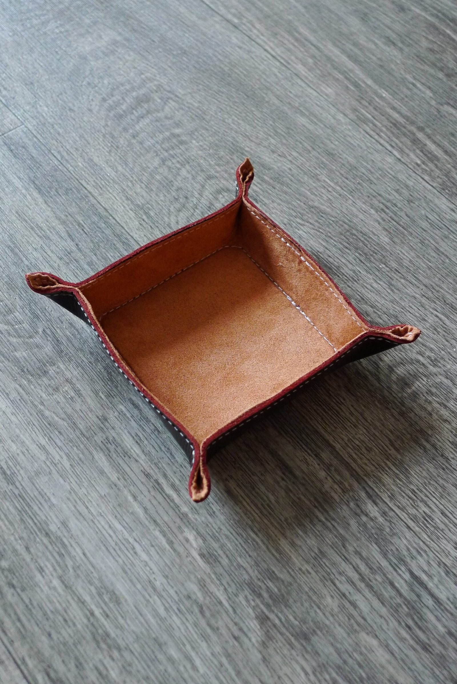 Handmade Leather Valet Tray 4x4 - Image 3