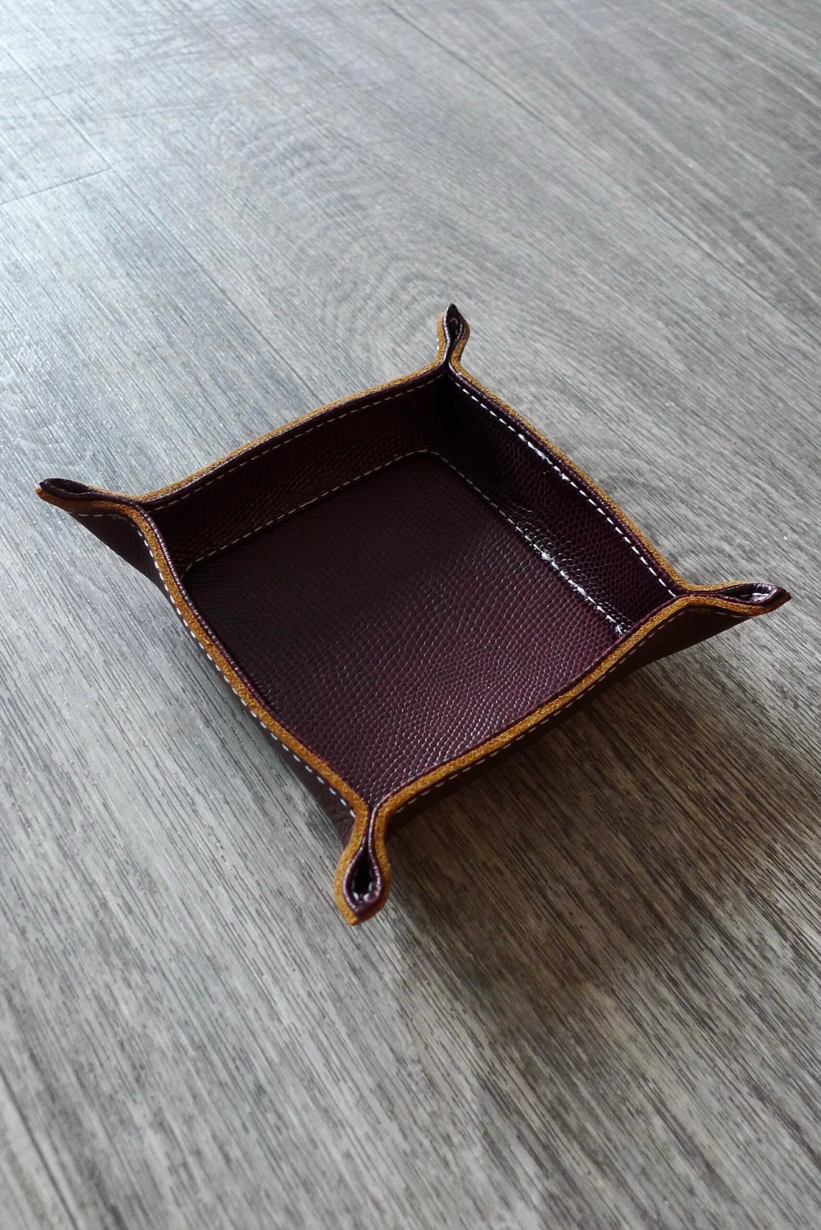 Handmade Leather Valet Tray 4x4 - Image 3