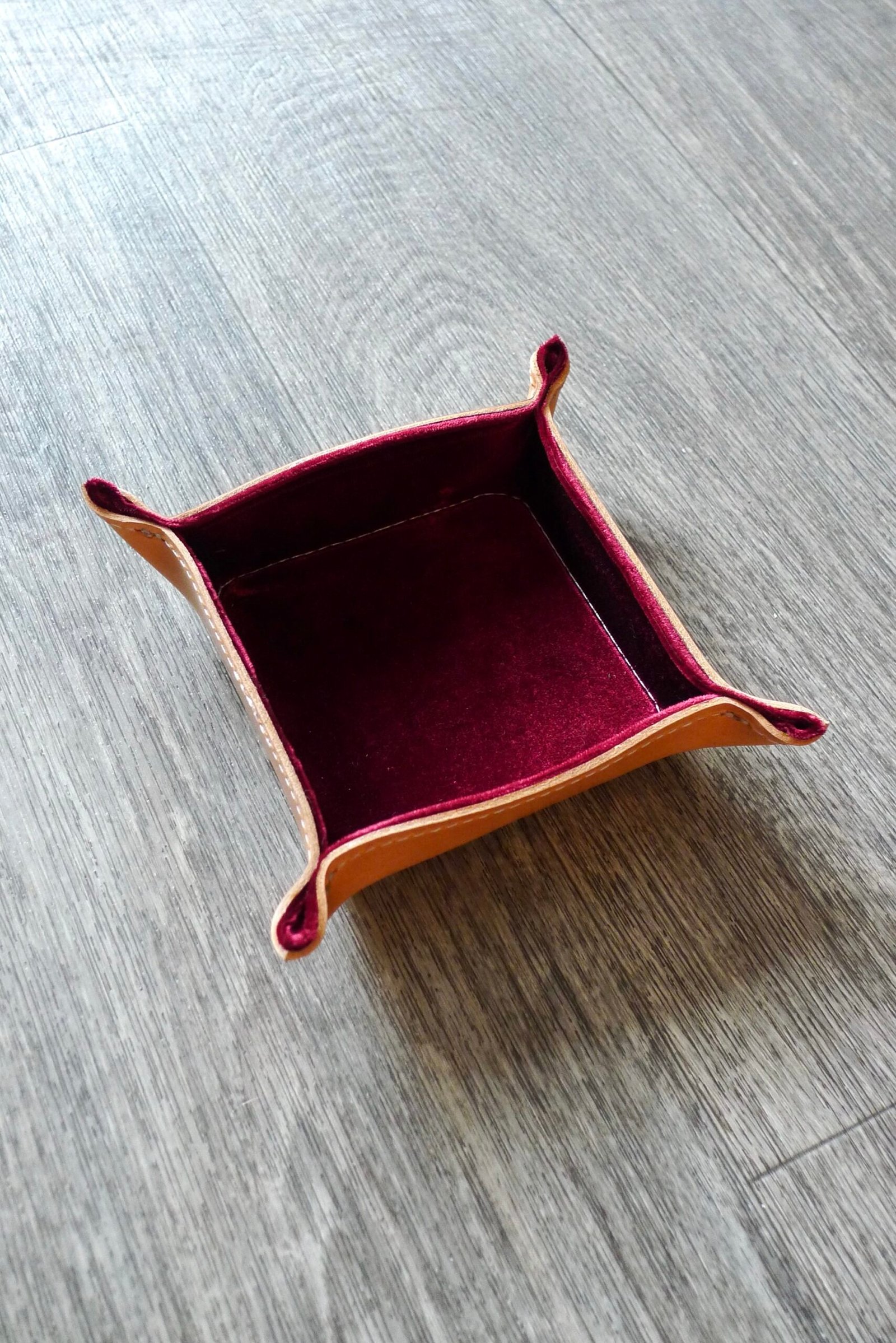Handmade Leather Valet Tray 4x4 - Image 3